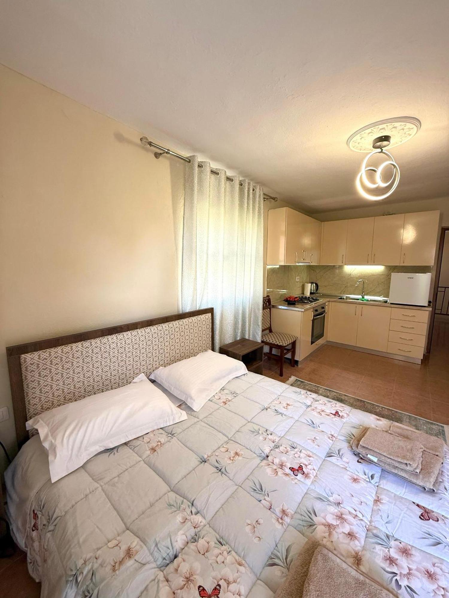 Shkodra Guest House & Trips מראה חיצוני תמונה