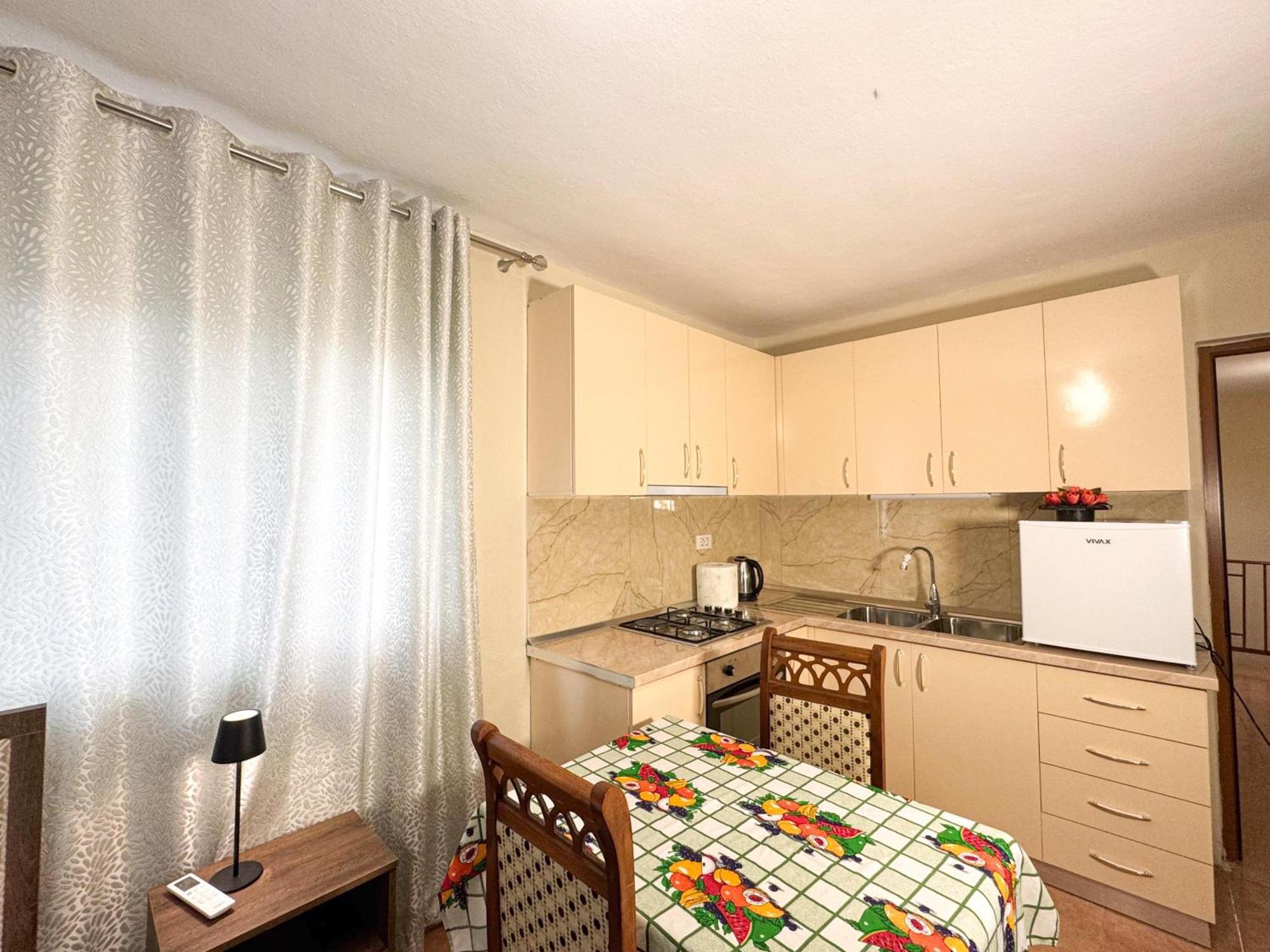 Shkodra Guest House & Trips חדר תמונה