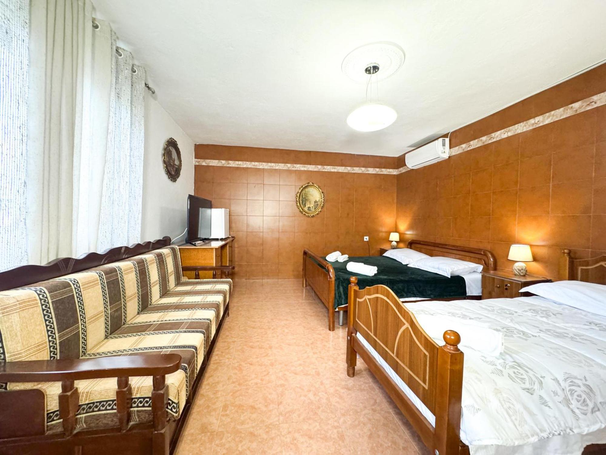 Shkodra Guest House & Trips מראה חיצוני תמונה